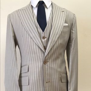 Cashmere Ariston ivory pinstripe 3 piece wool suit